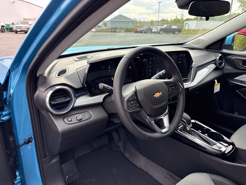 New 2026 Chevrolet Trax LT w/ Driver Confidence Package FWD image 23