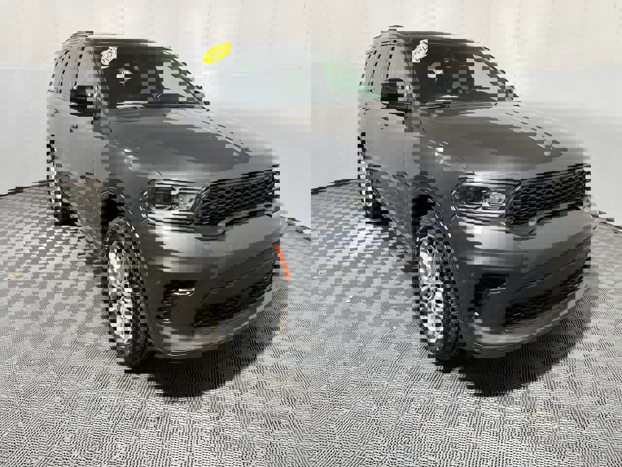 Used 2024 Dodge Durango GT image 2