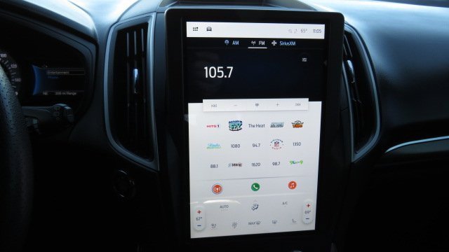 Certified 2023 Ford Edge ST-Line image 10