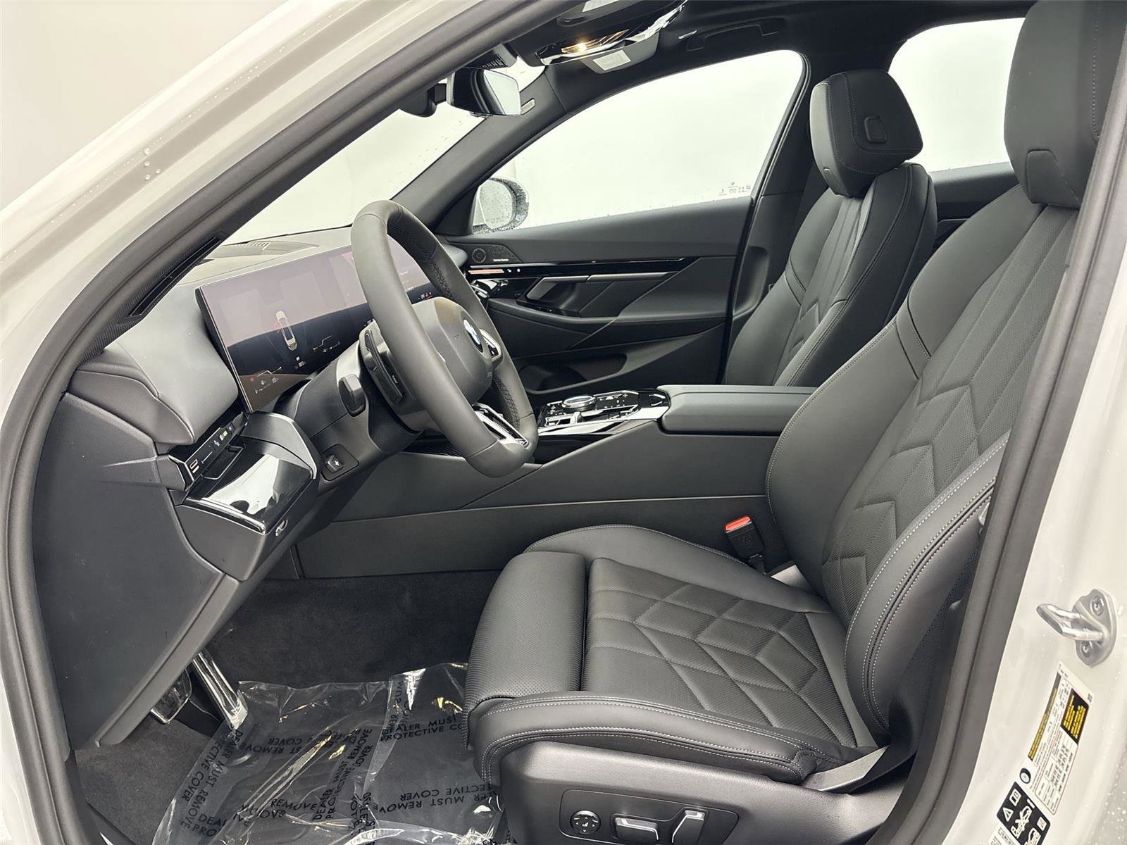 New 2026 BMW 530i xDrive w/ M Sport Package image 25