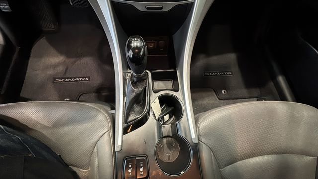 Used 2012 Hyundai Sonata Hybrid w/ Leather Pkg image 14