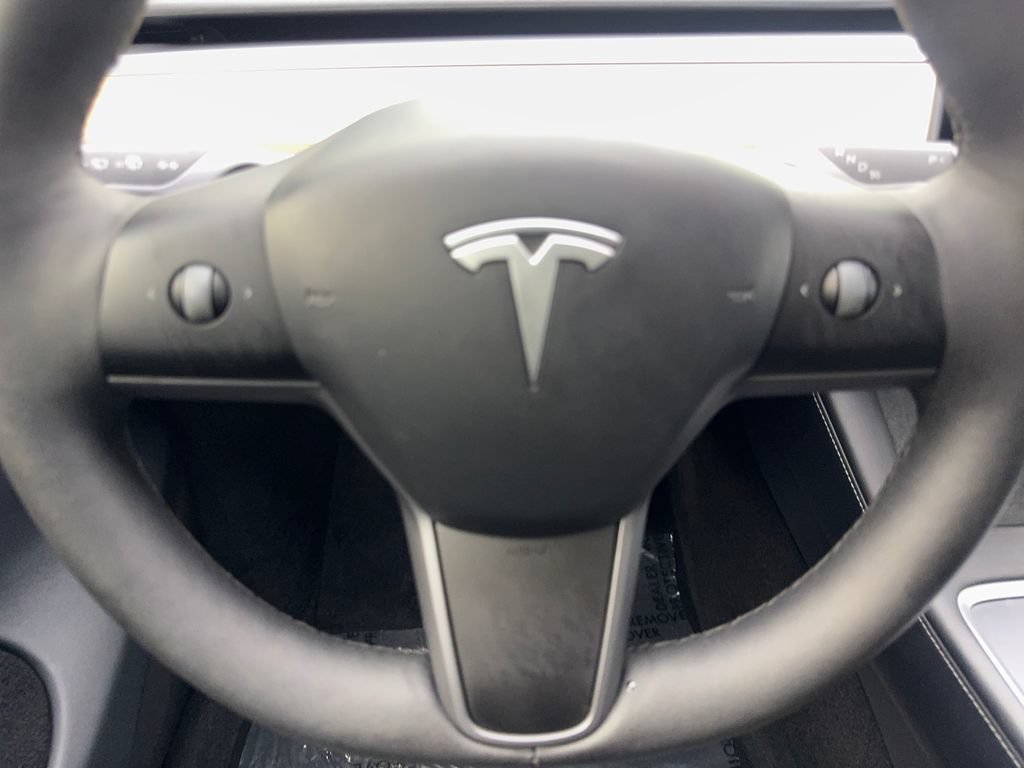 Used 2023 Tesla Model Y Long Range AWD/4WD image 57