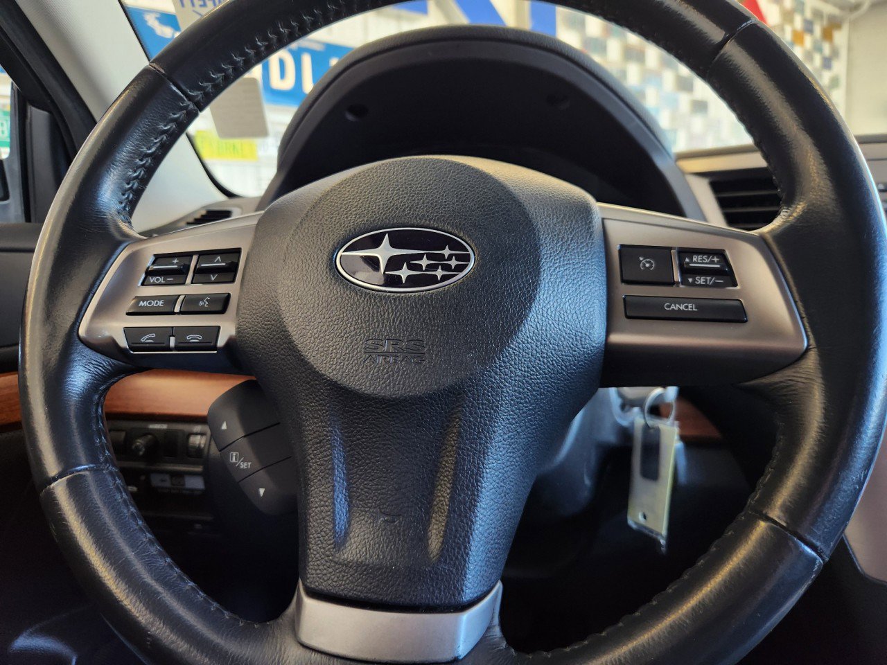 Used 2013 Subaru Outback 3.6R Limited AWD/4WD image 11