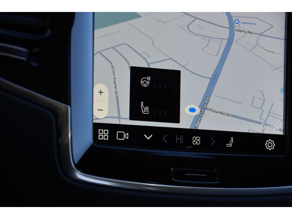 Certified 2024 Volvo XC90 B6 Plus image 23