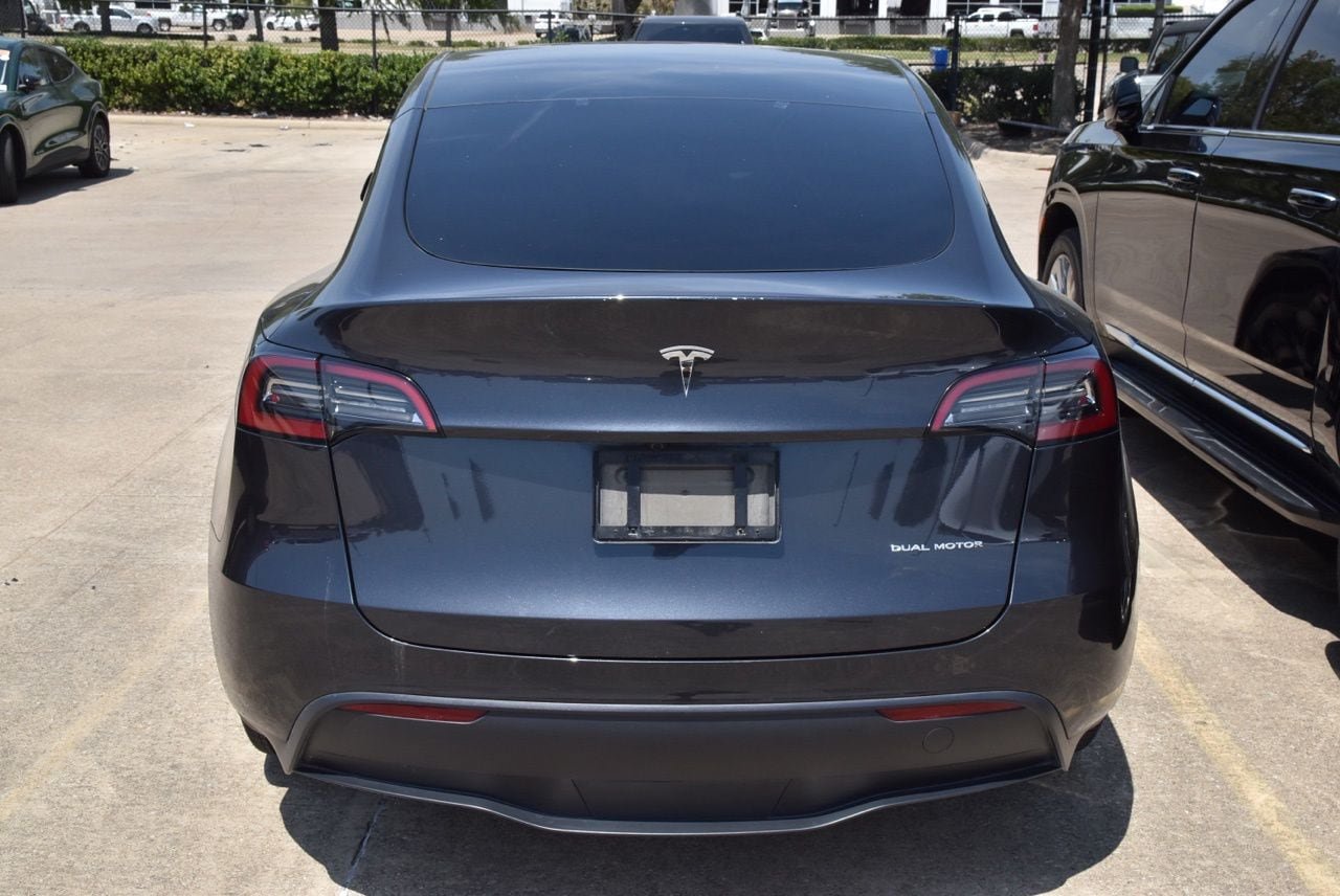 Used 2025 Tesla Model Y Long Range AWD/4WD image 6