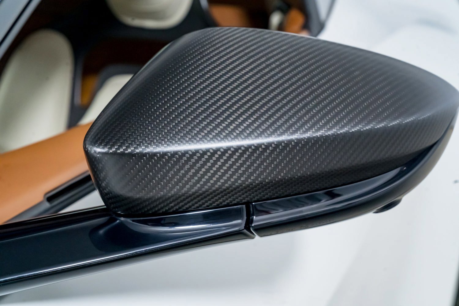 Used 2023 Aston Martin V12 Vantage image 40