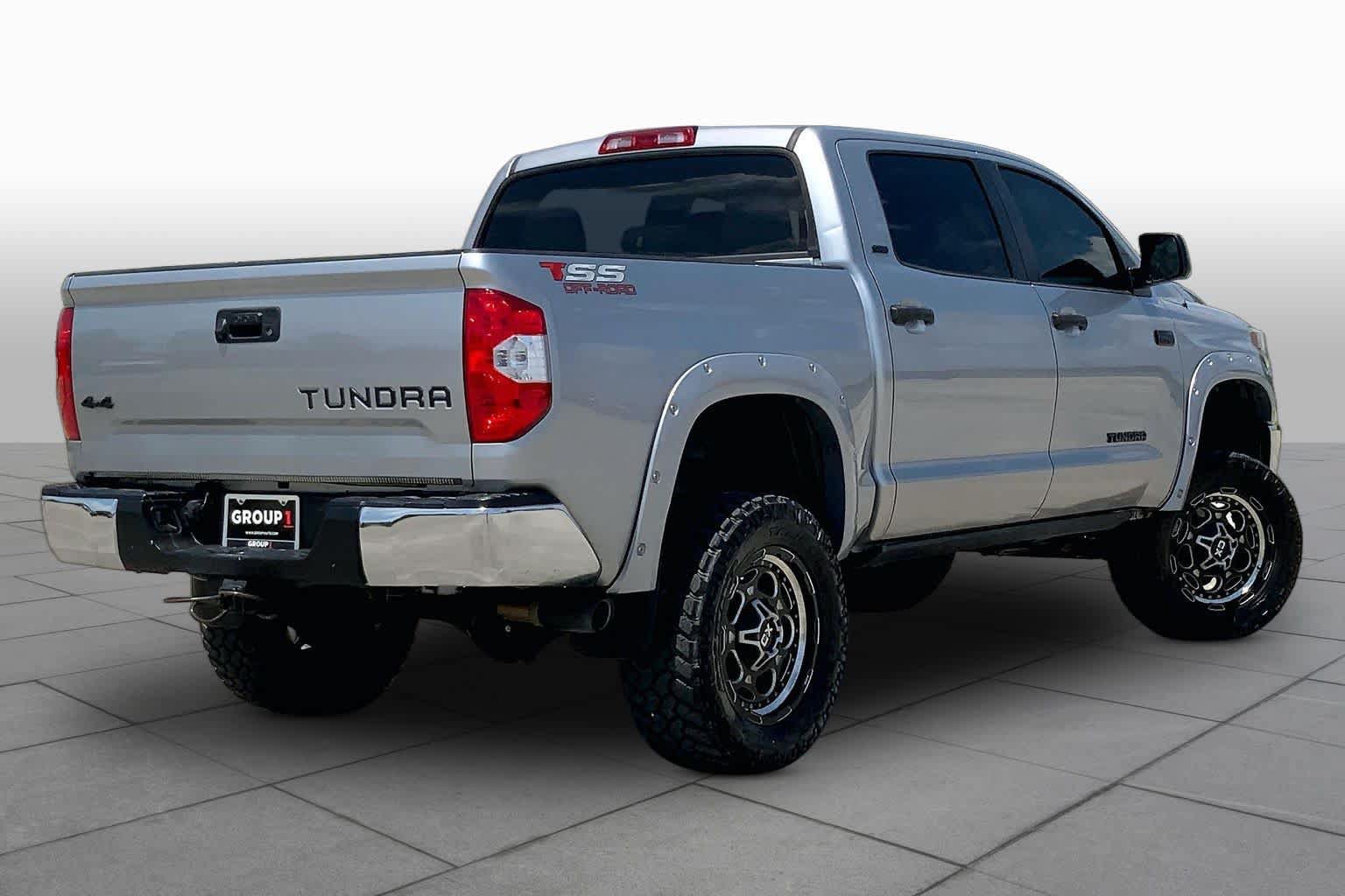 Used 2019 Toyota Tundra SR5 w/ SR5 Upgrade Package AWD/4WD image 13