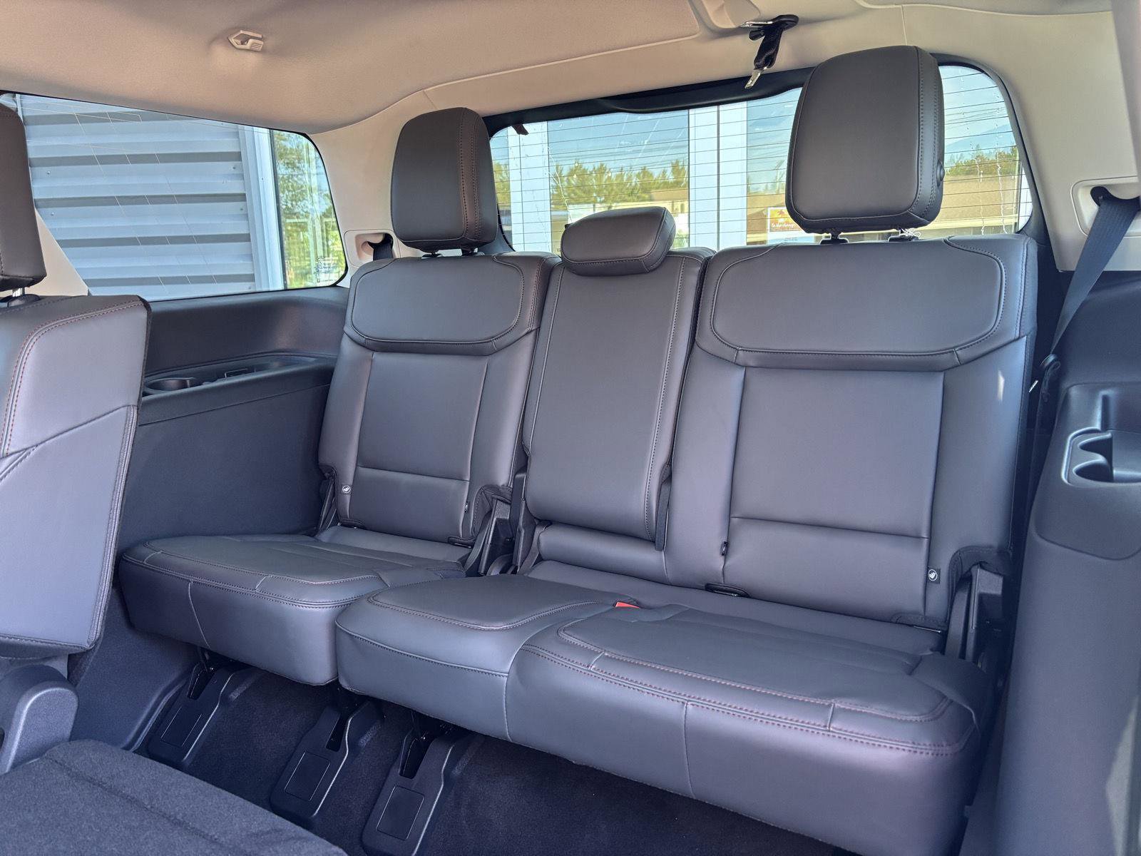 New 2025 Ford Expedition Active image 14