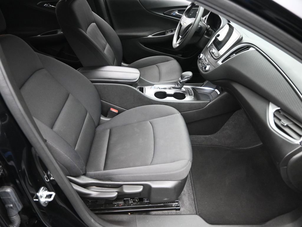 Used 2024 Chevrolet Malibu LT image 7