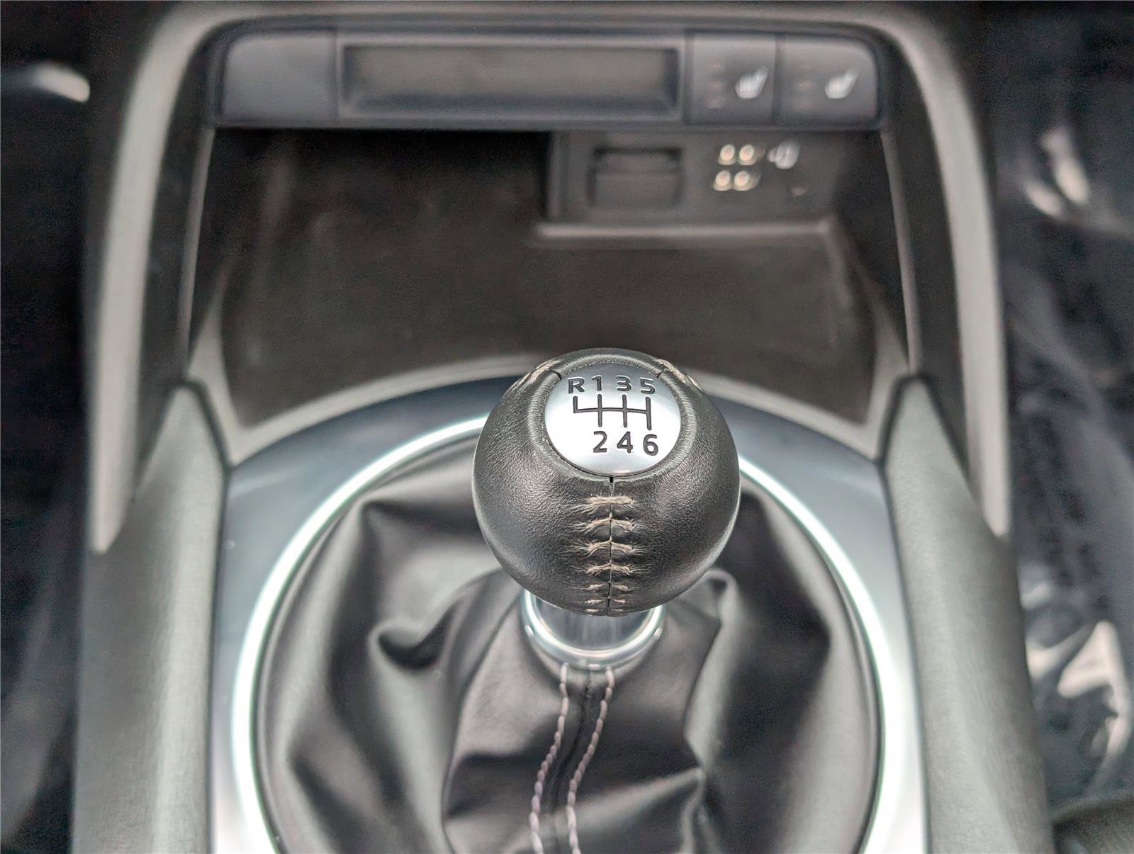 Used 2021 MAZDA MX-5 Miata Club image 23