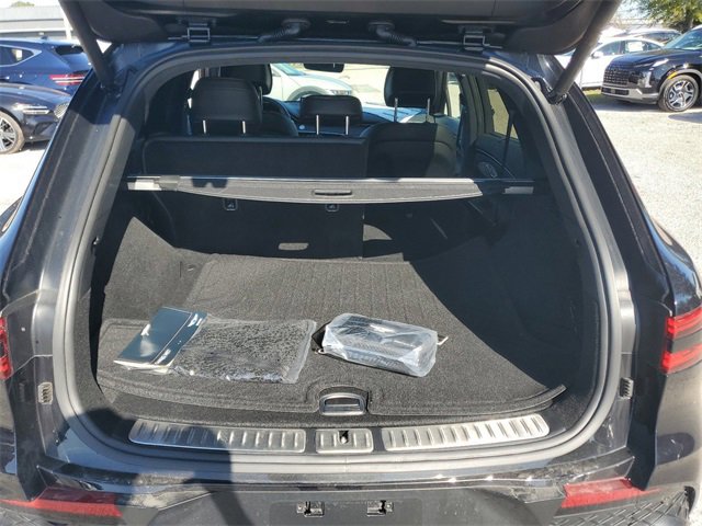 New 2024 Genesis GV70 3.5T Sport w/ Sport Prestige Package AWD/4WD image 8