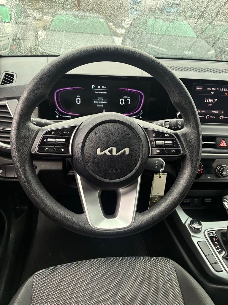 Used 2024 Kia Seltos LX image 25