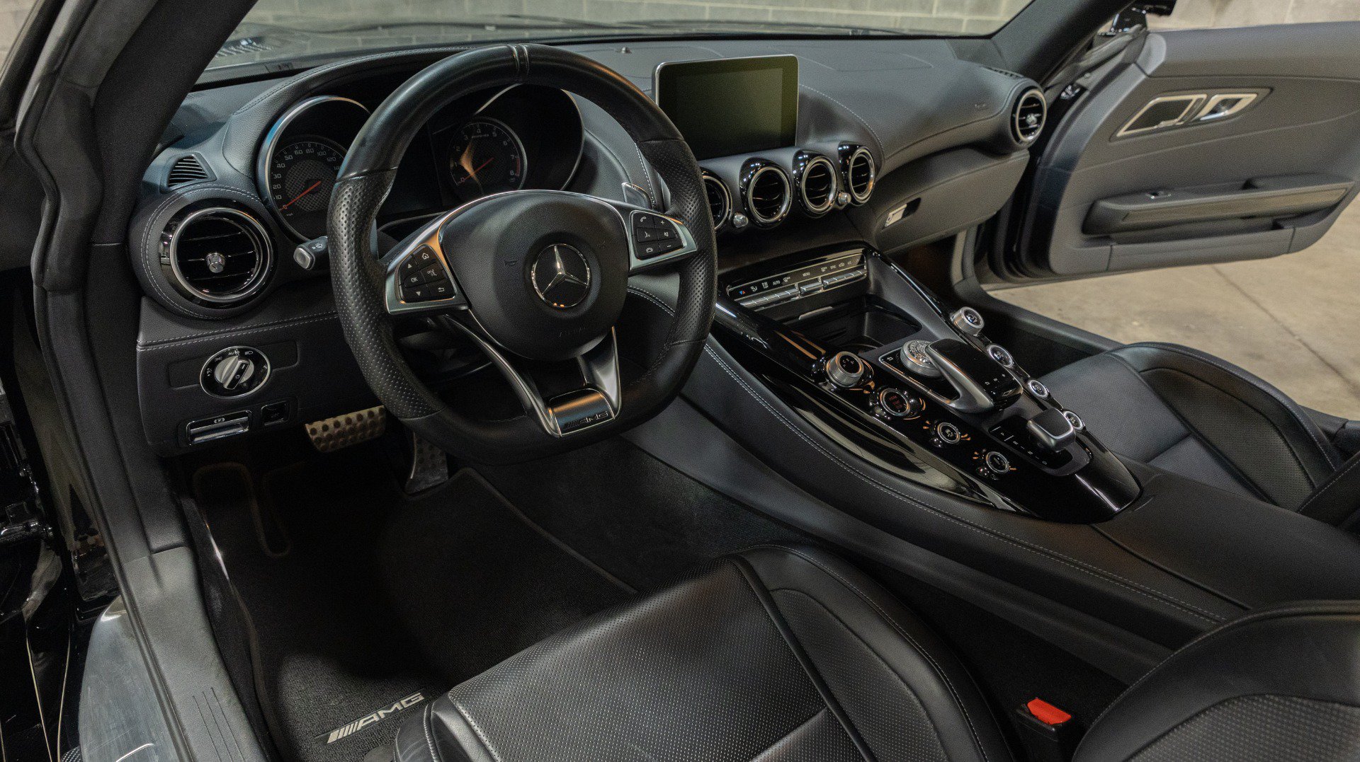 Used 2019 Mercedes-Benz AMG GT Coupe image 44