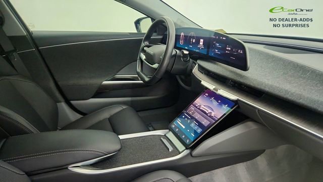 Used 2025 Lucid Air Touring AWD/4WD image 21