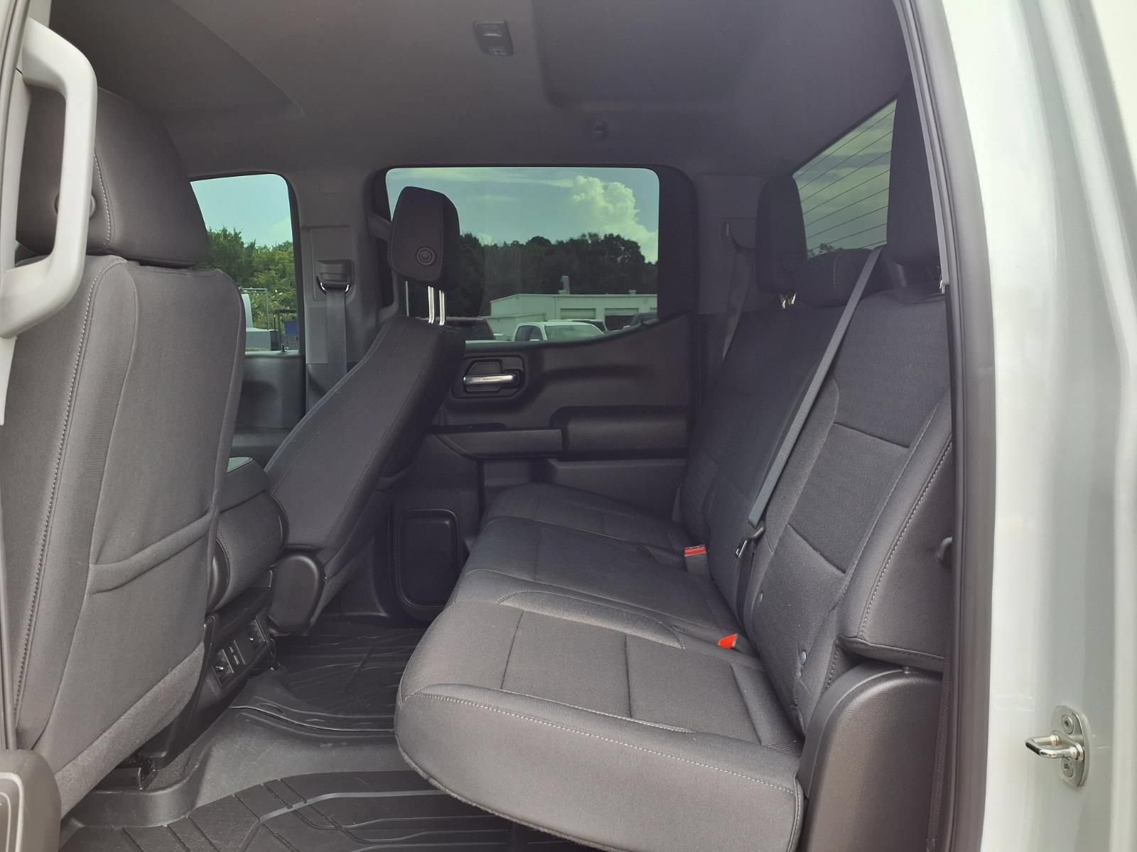 Used 2024 Chevrolet Silverado 1500 Custom Trail Boss w/ LPO, Dark Essentials Package AWD/4WD image 18