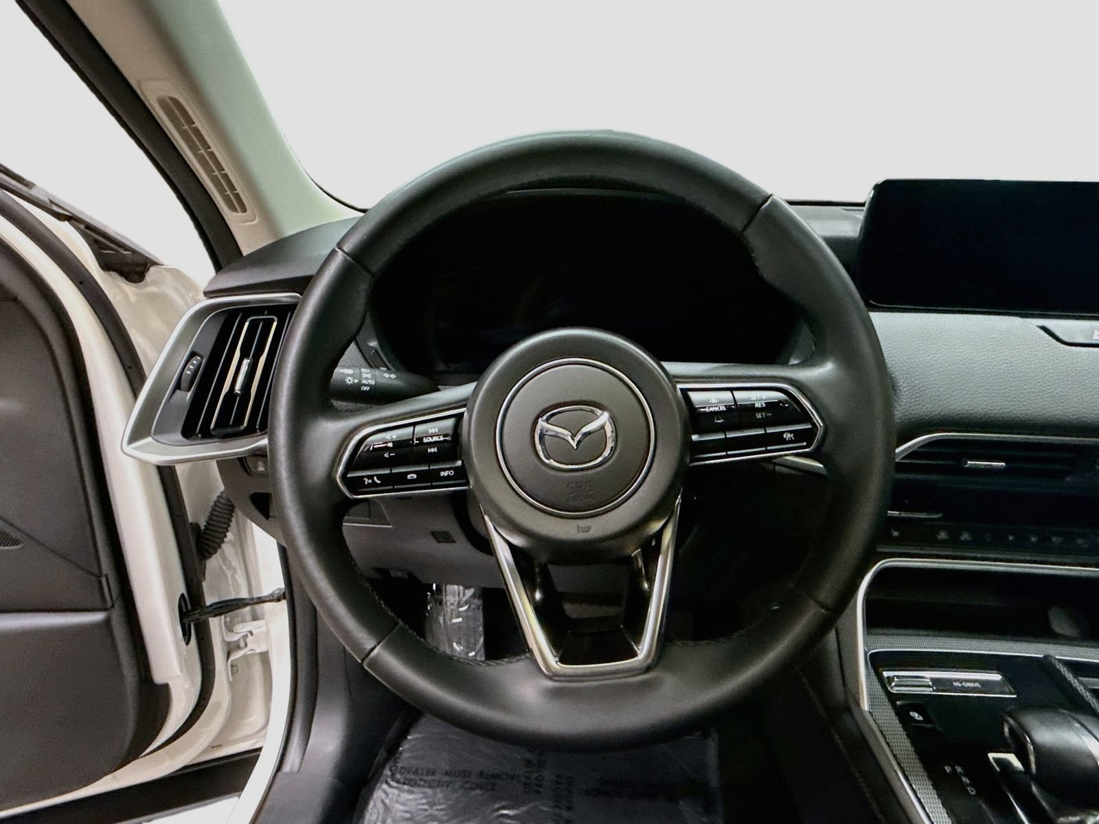 Used 2024 MAZDA CX-90 Plug-In Hybrid w/ Preferred AWD/4WD image 13