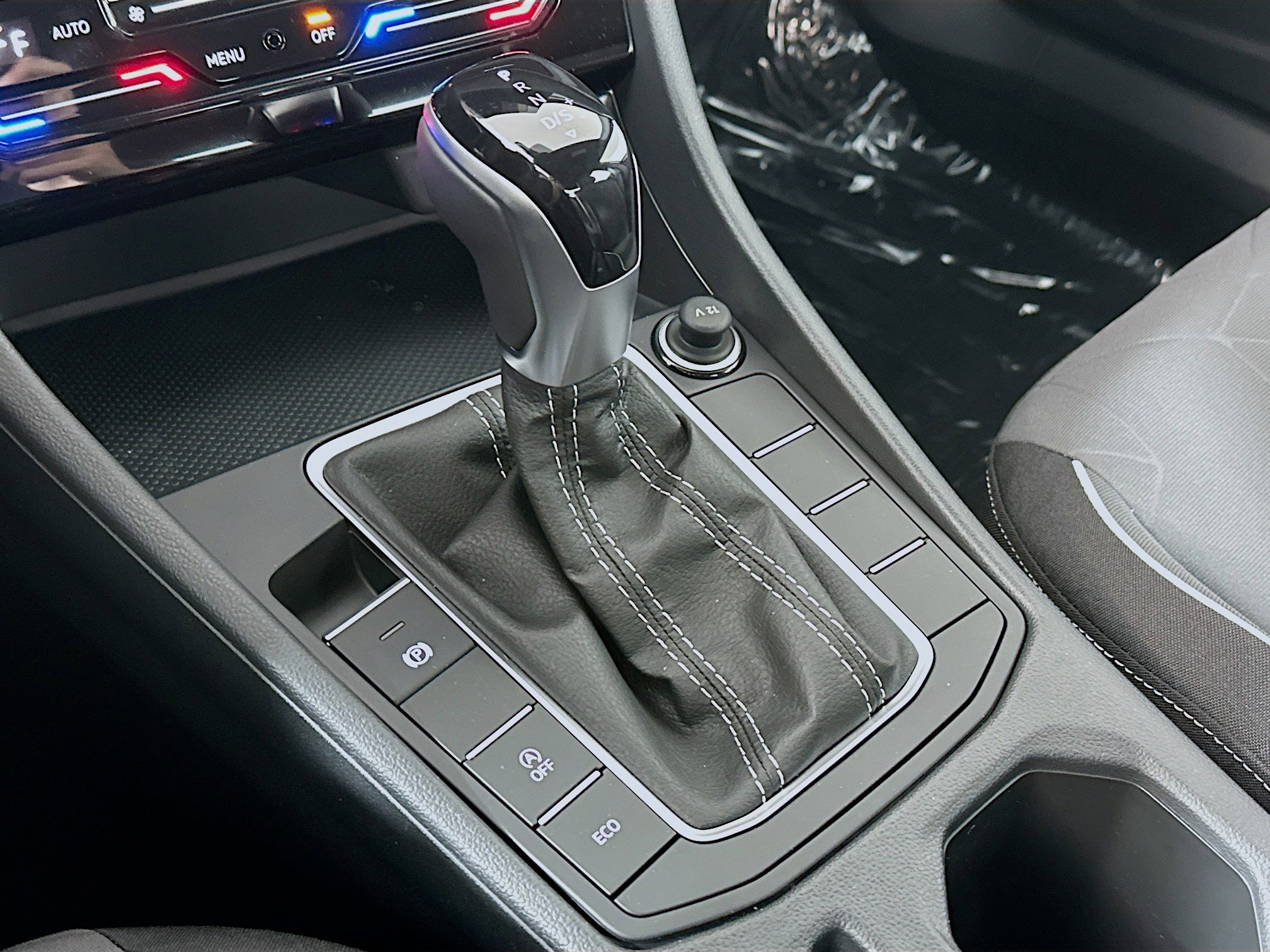 New 2025 Volkswagen Jetta Sport image 16