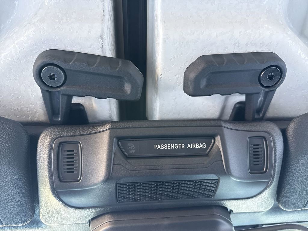 New 2025 Jeep Gladiator Sport image 16