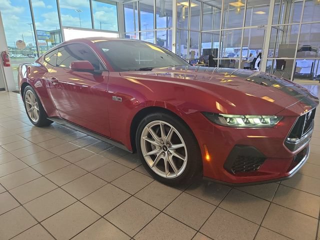 Used 2024 Ford Mustang GT Premium RWD image 2