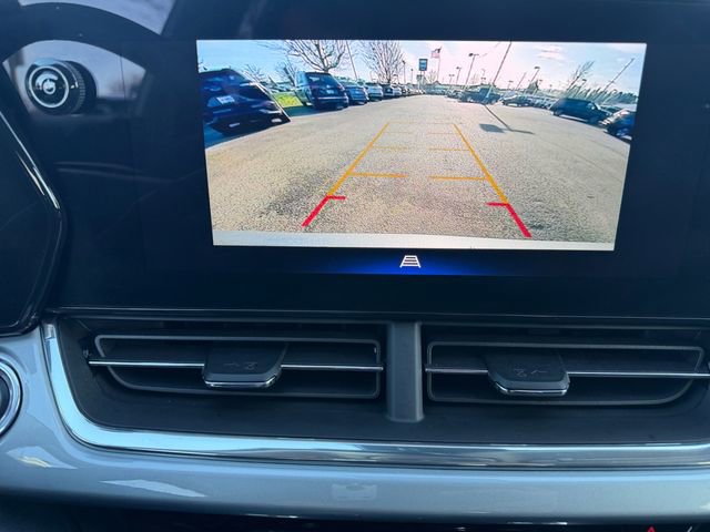 Used 2025 Chevrolet Trax LT w/ Driver Confidence Package image 20