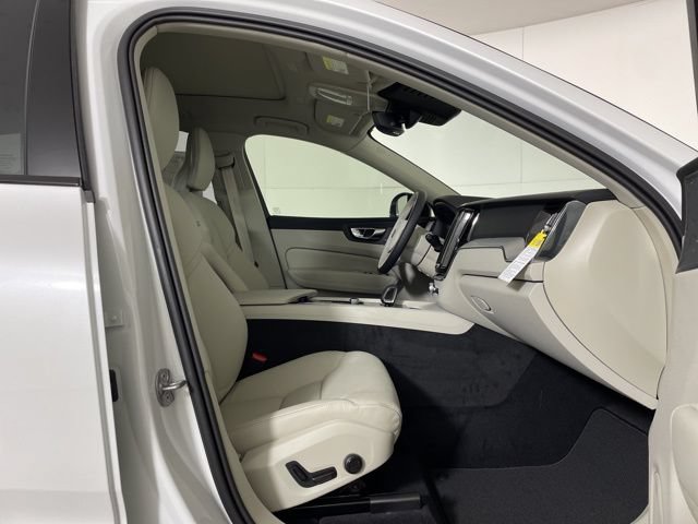 Certified 2025 Volvo XC60 T8 Plus w/ Protection Package Premier AWD/4WD image 21