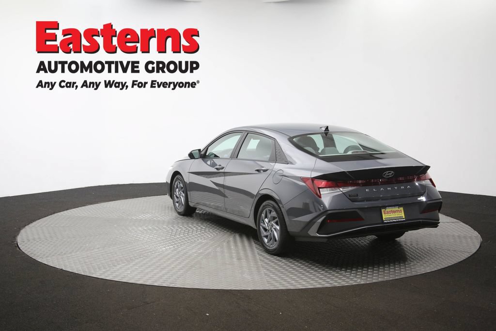 Used 2024 Hyundai Elantra SEL FWD image 63