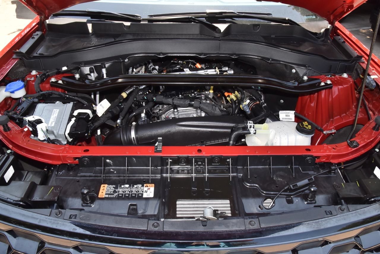 Certified 2025 Ford Explorer ST-Line RWD image 38