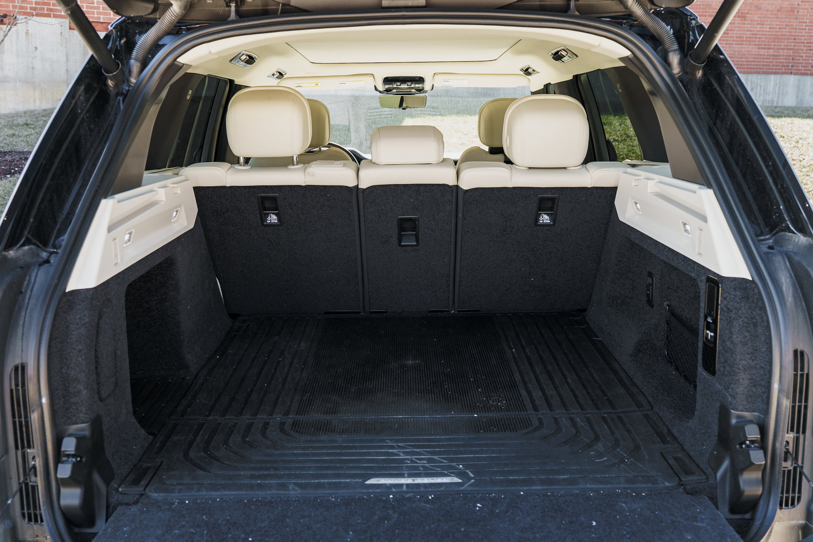 Used 2023 Land Rover Range Rover SE image 27