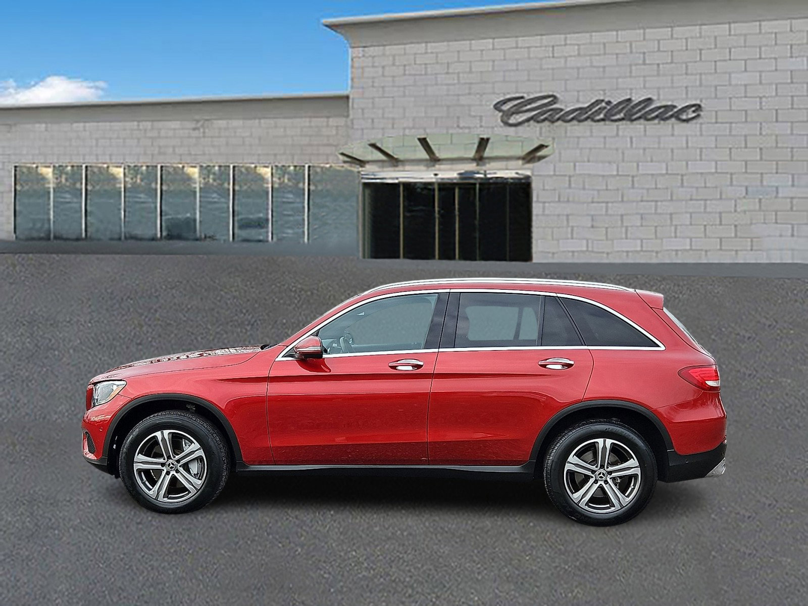 Used 2018 Mercedes-Benz GLC 300 4MATIC image 7