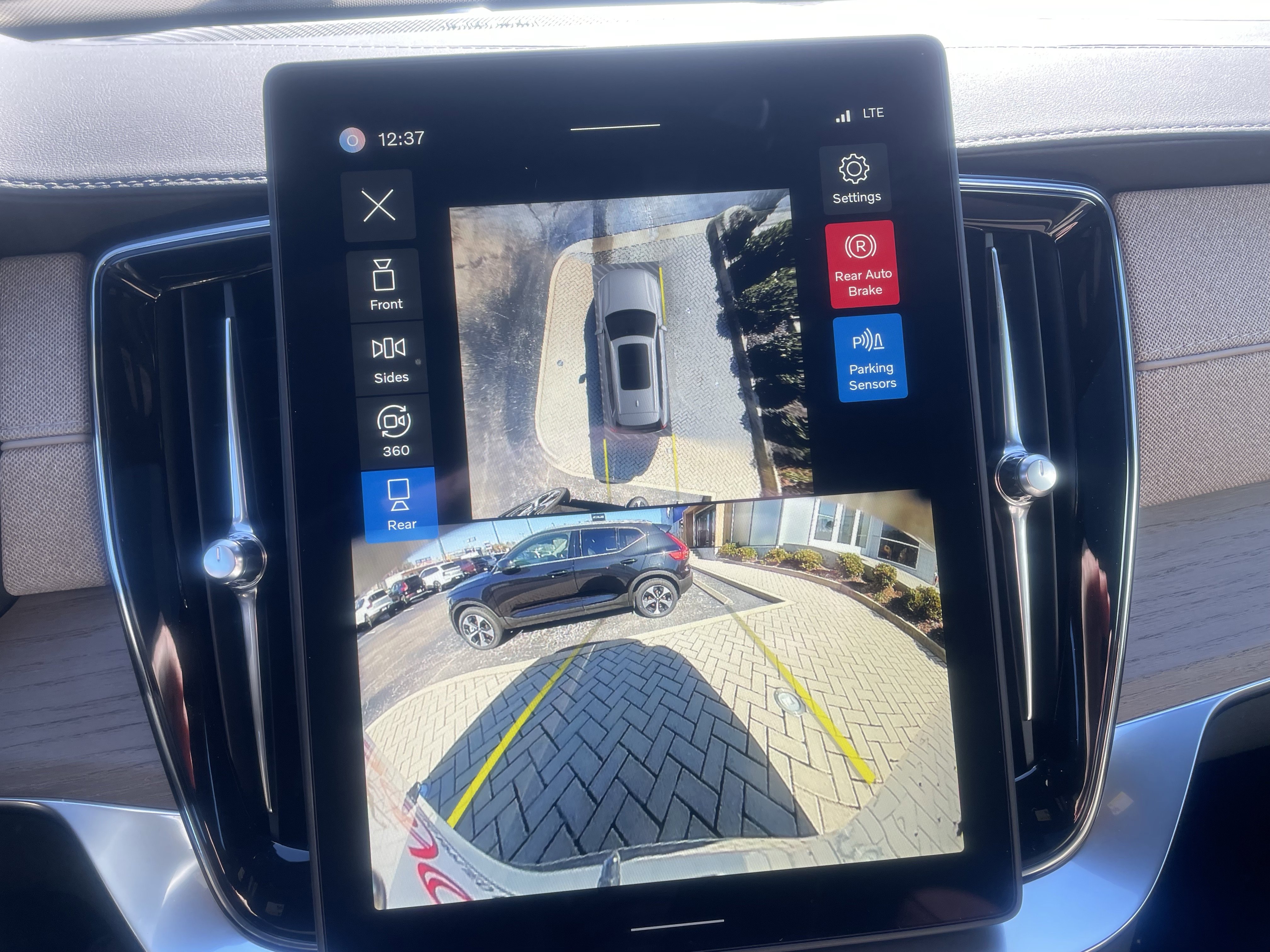 New 2026 Volvo XC90 B6 Ultra image 19