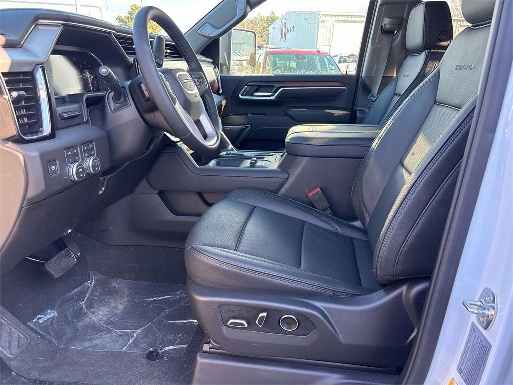 New 2026 GMC Sierra 3500 Denali w/ Denali Reserve Package image 8
