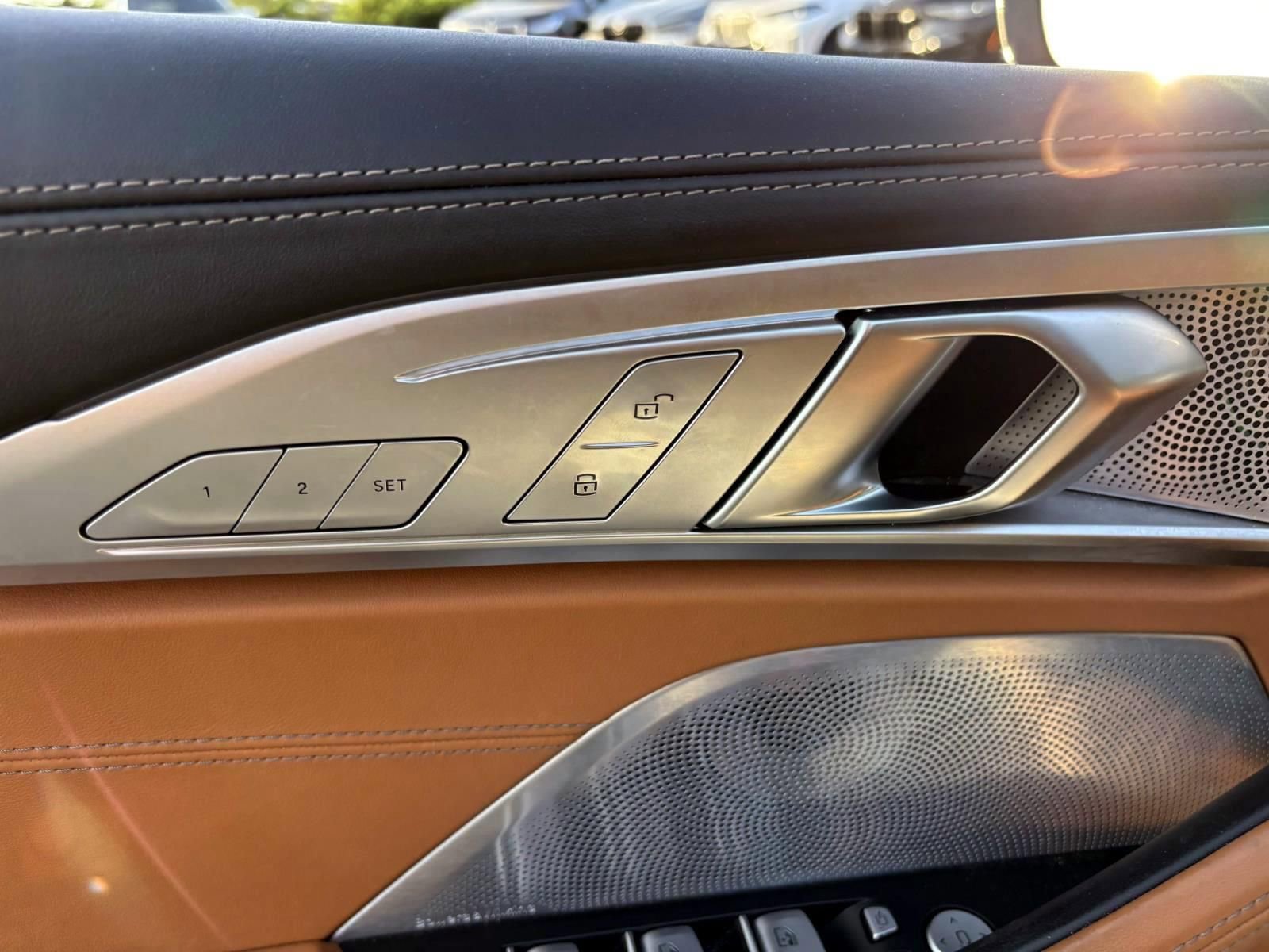 Used 2023 BMW M850i xDrive Convertible image 12