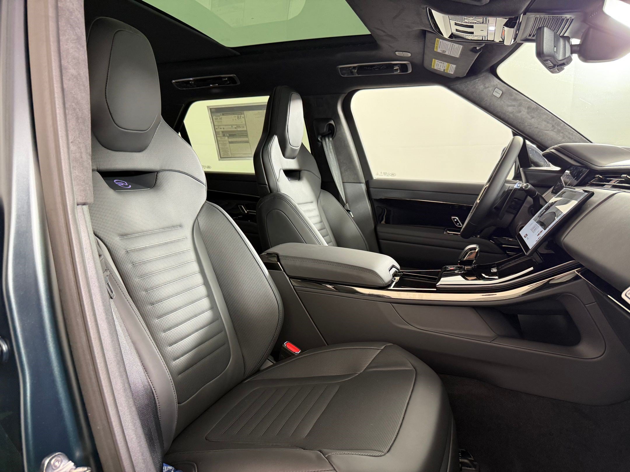 New 2026 Land Rover Range Rover Sport SV AWD/4WD image 24