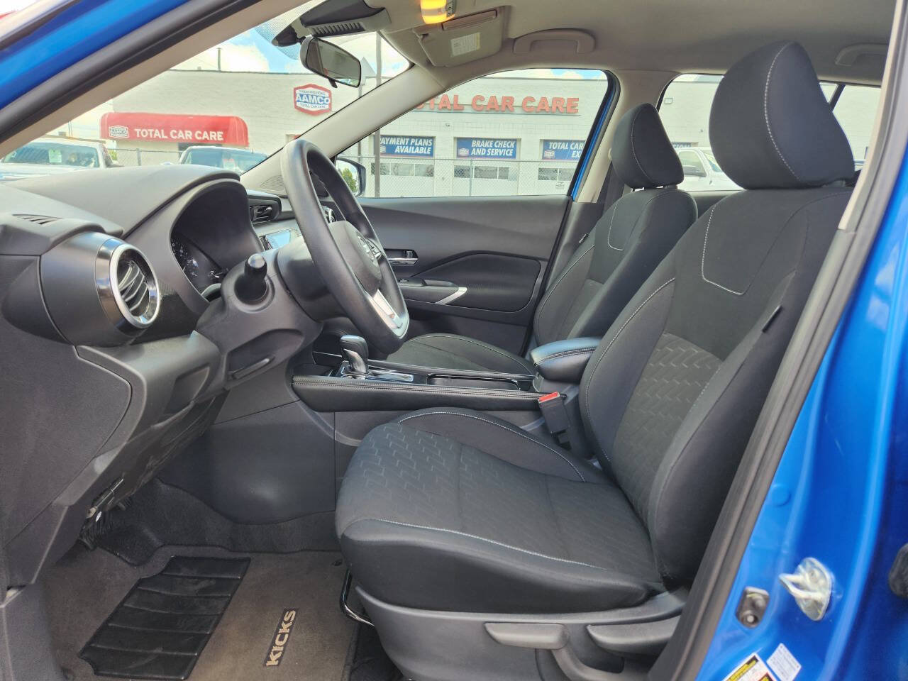 Used 2024 Nissan Kicks SV FWD image 12