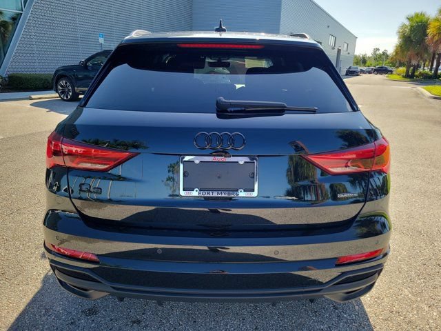 Certified 2024 Audi Q3 2.0T Premium w/ Convenience Package AWD/4WD image 6