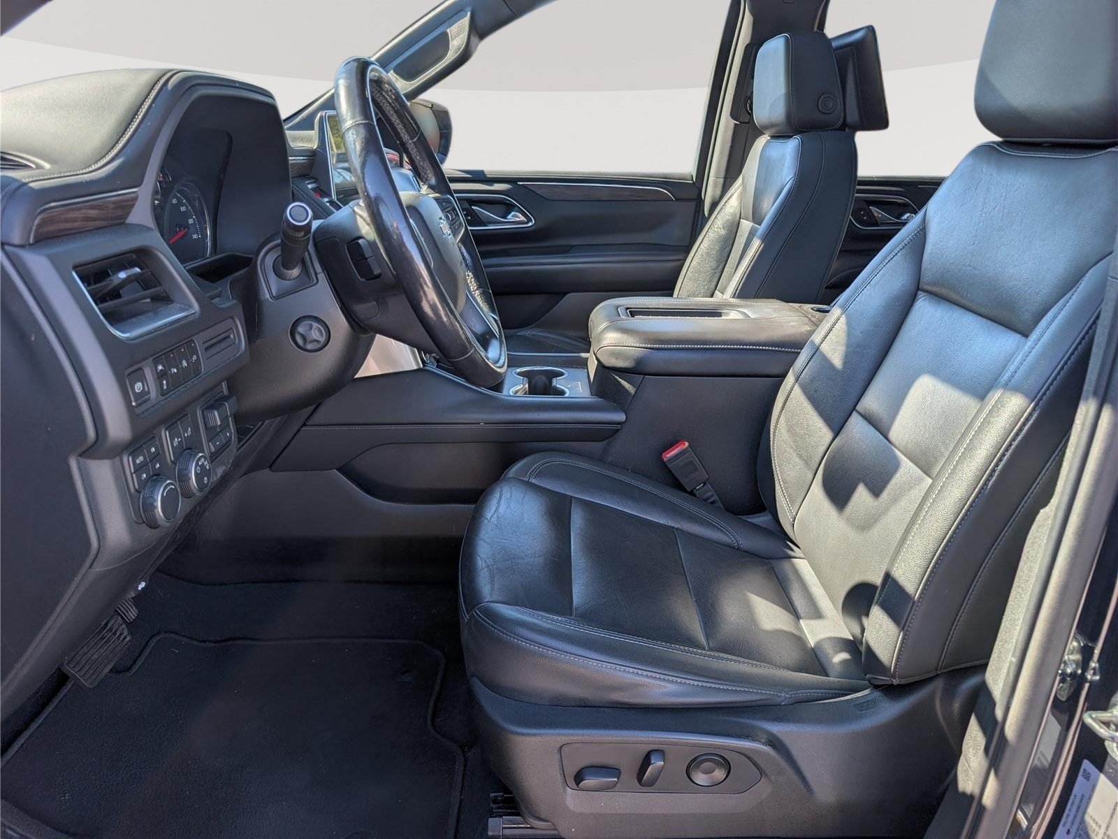 Used 2021 Chevrolet Tahoe LT w/ LT Signature Package AWD/4WD image 21