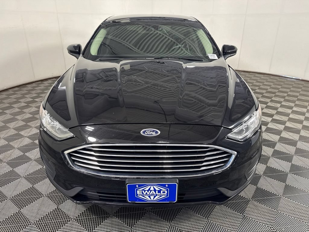 Used 2020 Ford Fusion SE AWD/4WD image 3