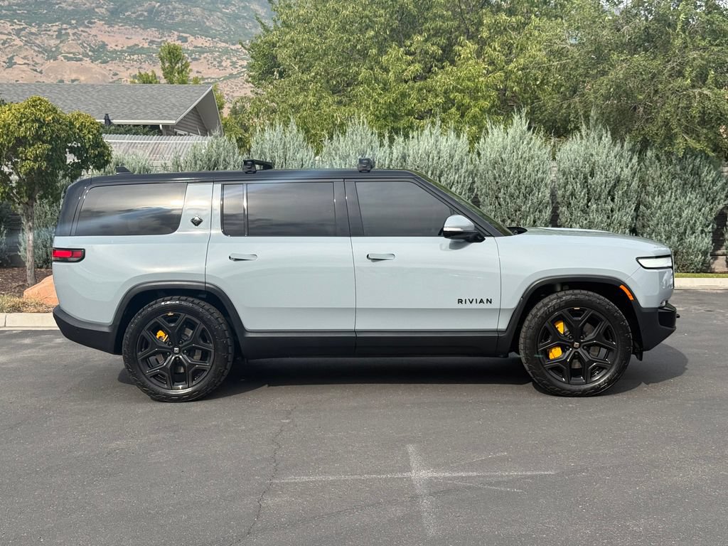 Used 2023 Rivian R1S Adventure AWD/4WD image 8