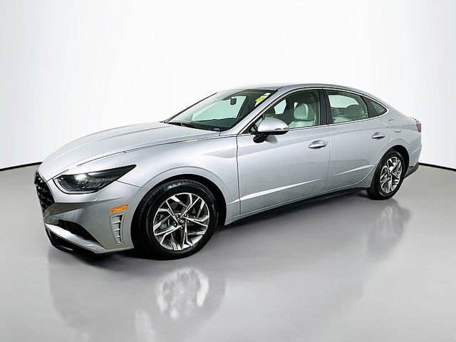 Used 2023 Hyundai Sonata SEL w/ Cargo Package FWD image 3