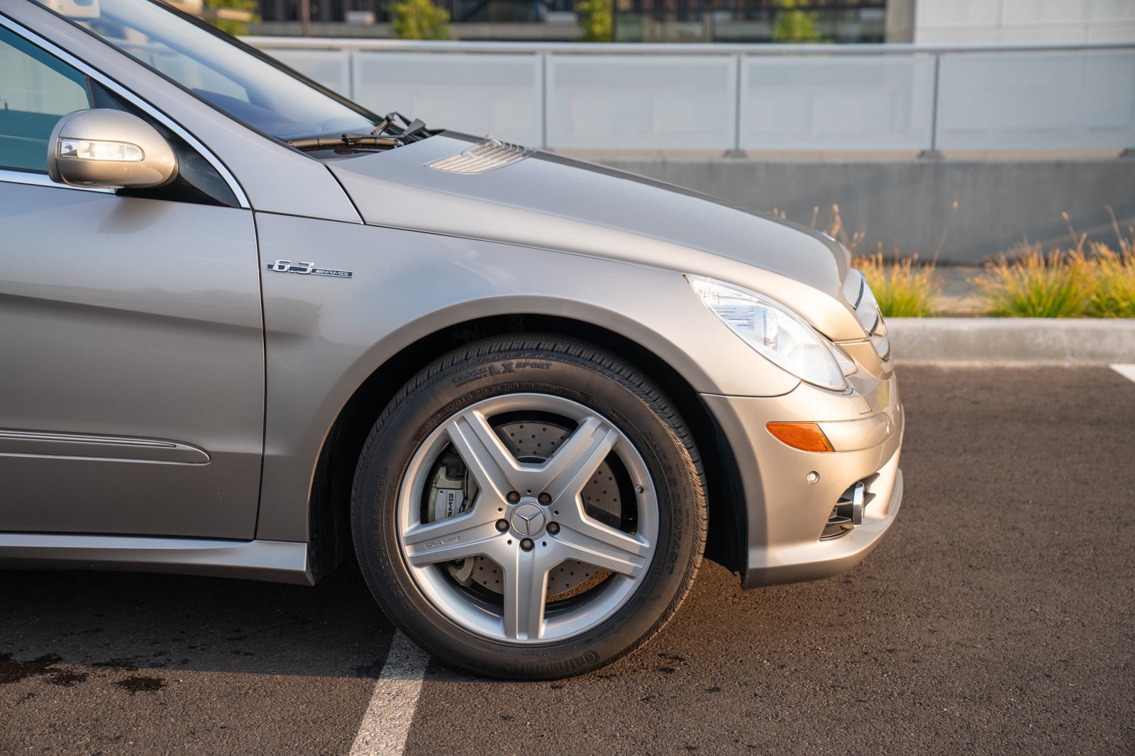Used 2007 Mercedes-Benz R 63 AMG 4MATIC image 9