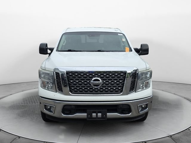 Used 2017 Nissan Titan SV AWD/4WD image 7