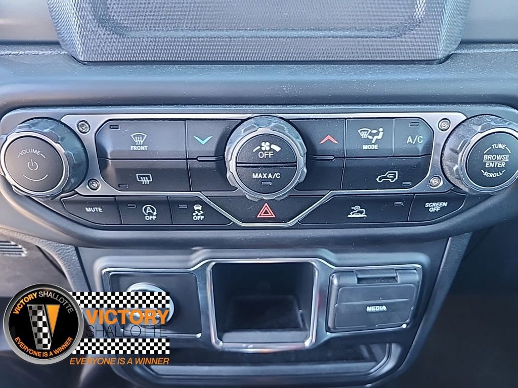 Used 2023 Jeep Wrangler Sport image 5