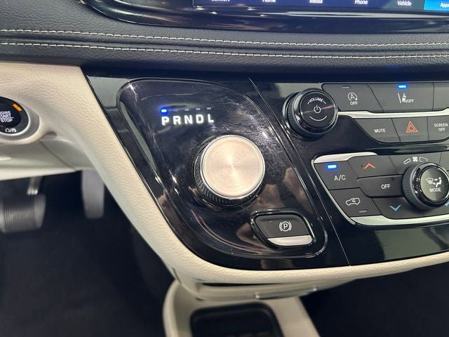 Used 2022 Chrysler Pacifica Touring-L AWD/4WD image 20