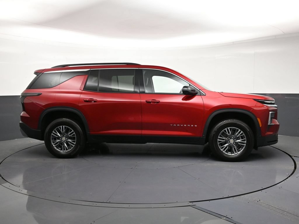 Certified 2026 Chevrolet Traverse LT w/ Driver Confidence Package AWD/4WD image 6