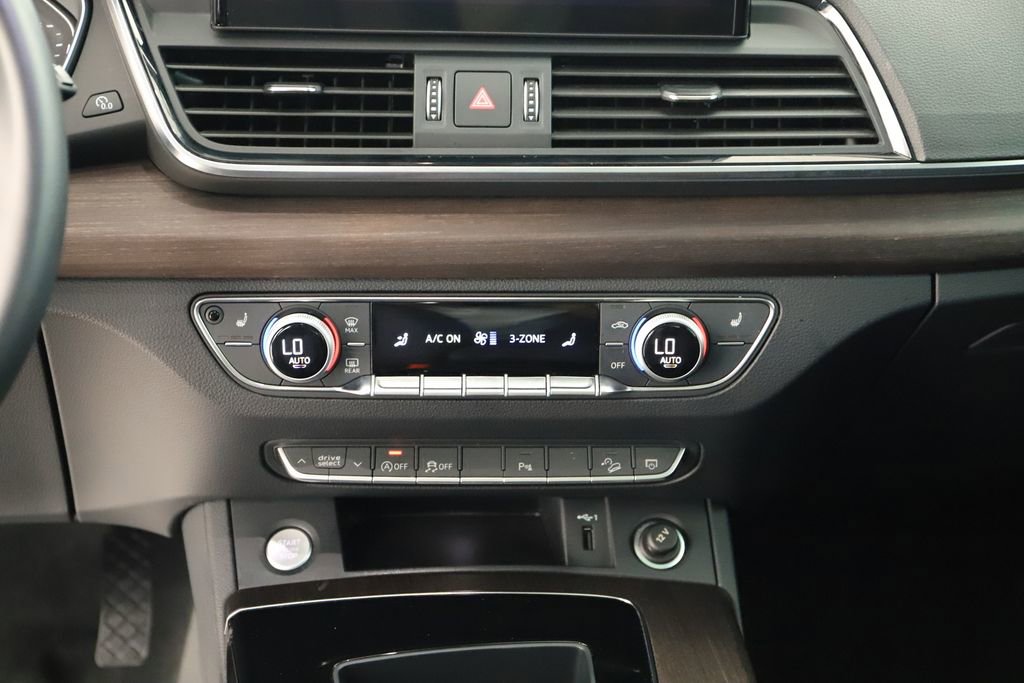 Certified 2023 Audi Q5 2.0T Premium w/ Convenience Package image 20