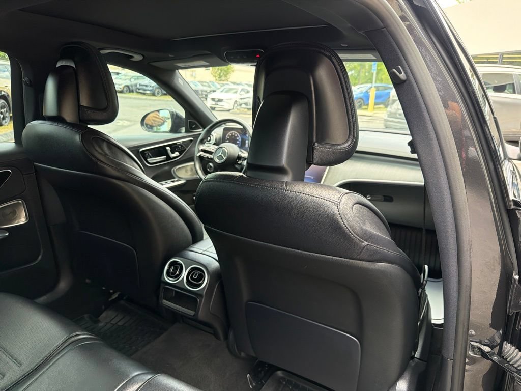 Used 2022 Mercedes-Benz C 300 4MATIC Sedan image 13