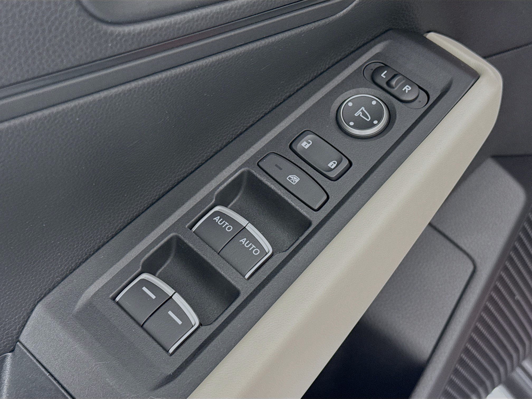Used 2024 Honda Accord LX image 17