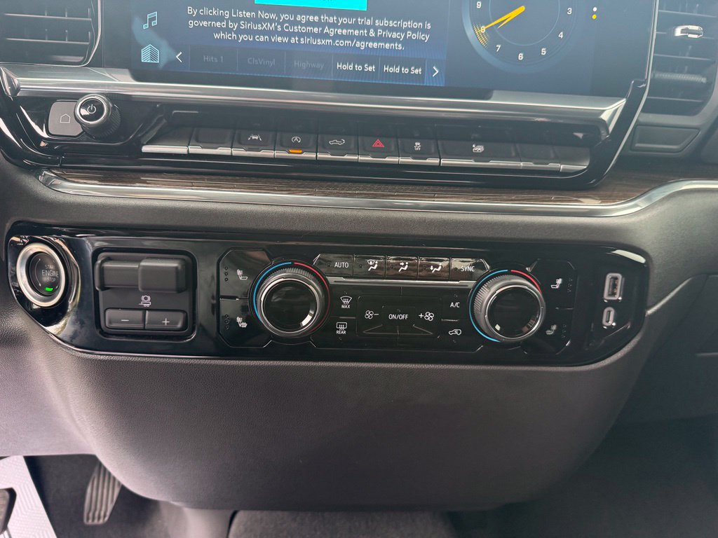 Used 2025 Chevrolet Silverado 1500 LT AWD/4WD image 36