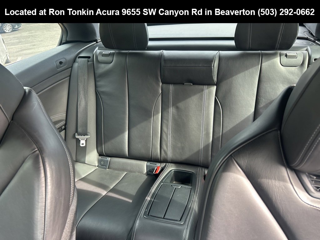 Used 2016 BMW M4 Convertible image 12