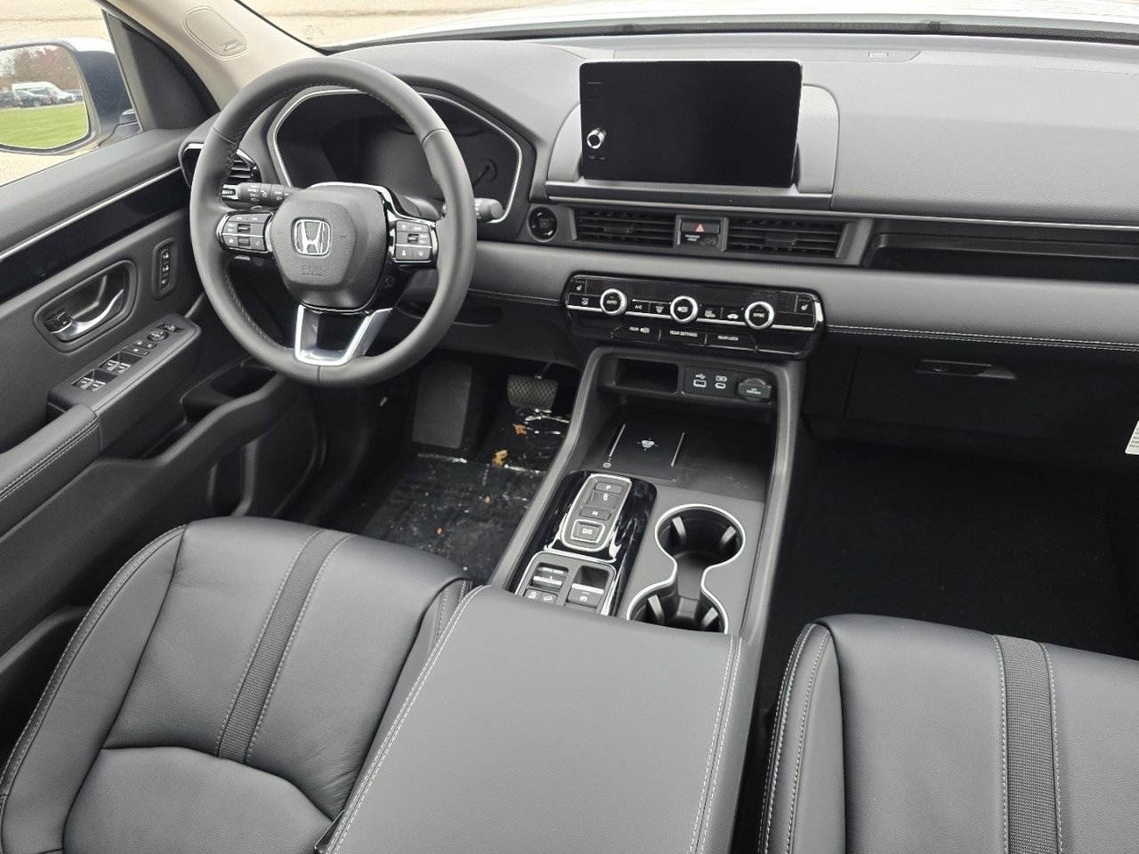 New 2025 Honda Pilot Touring image 25